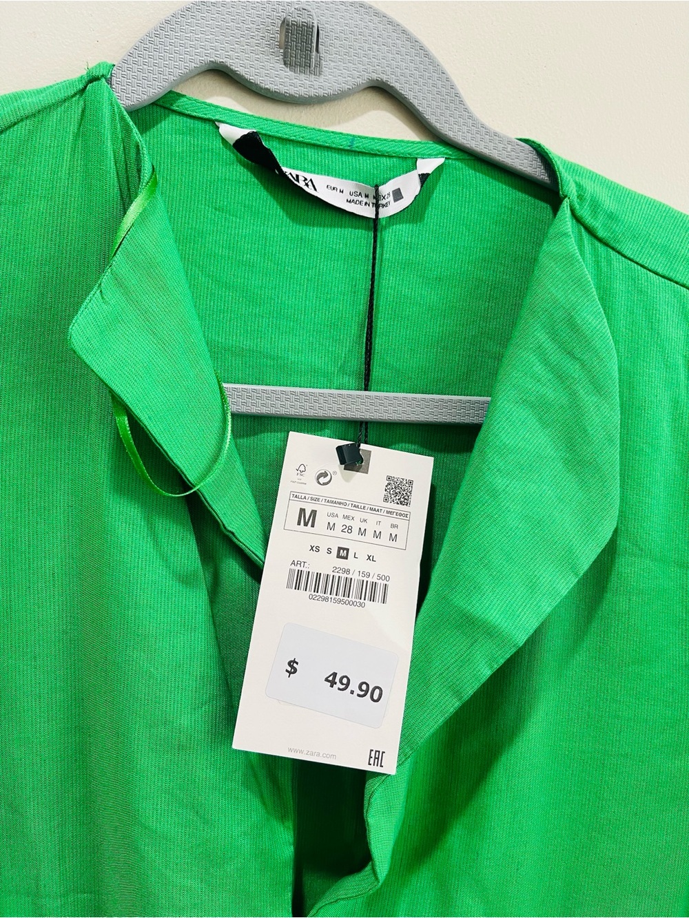 Zara dress size M Vibrant Green Button-Up Top